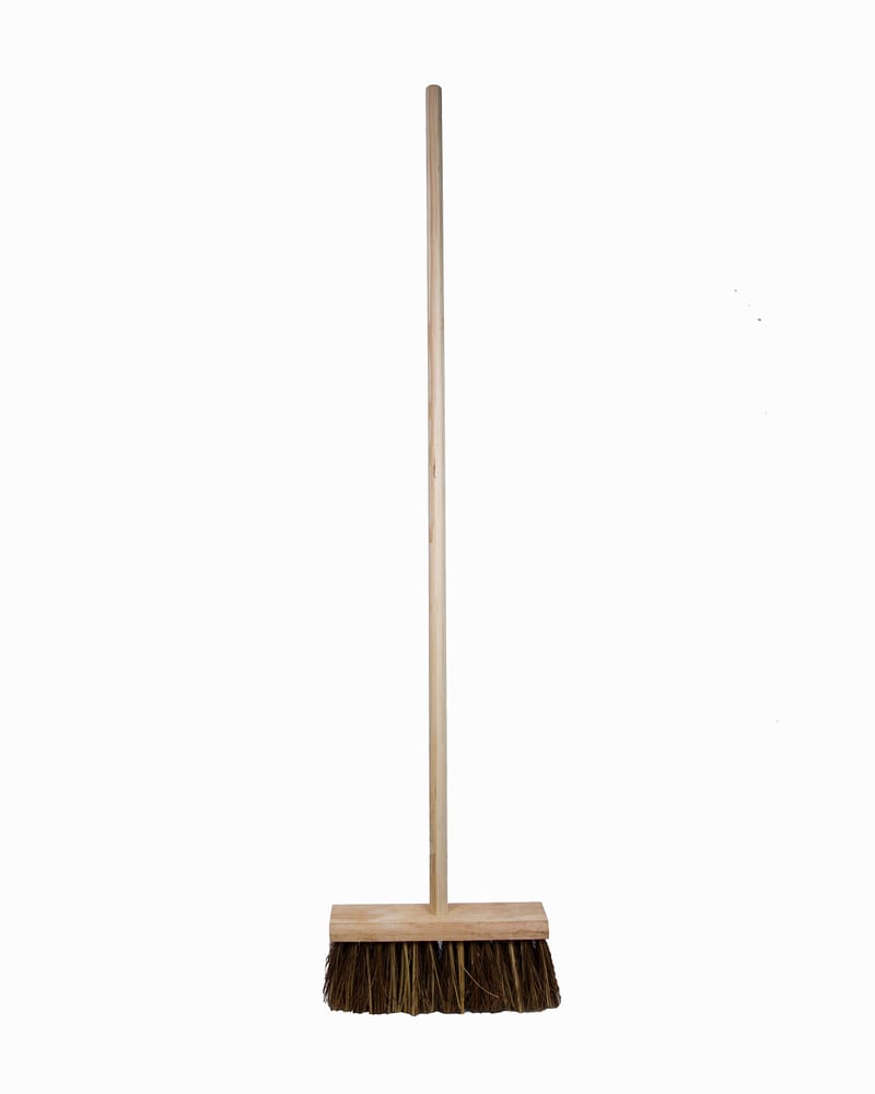 Bassine Cane Flat Broom